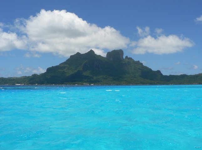 112- Le mont Otemanu vu de la pointe Mohio 